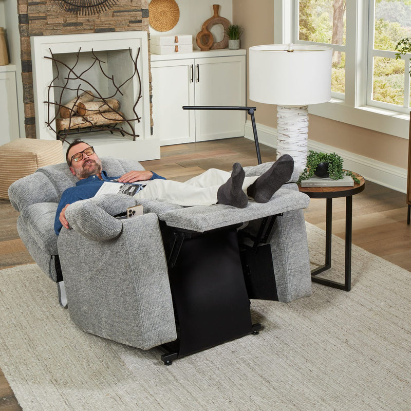 Venice Lift Chair by GOLDEN (PL-447)